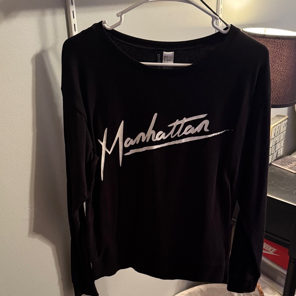Black H&M Manhattan Graphic Women's Top